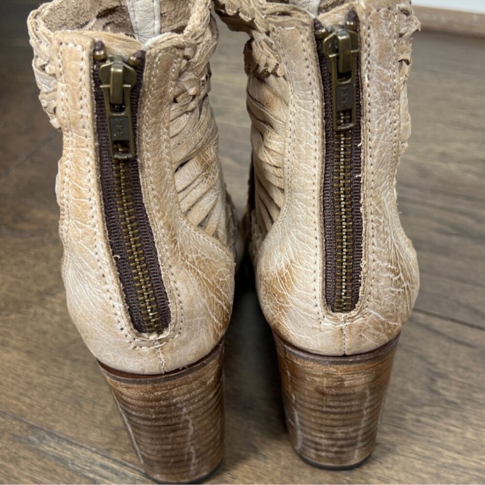 FREEBIRD Bela Open Toe Distressed Leather Booties Rustic Taupe Sz 8 EUC - Picture 4 of 11